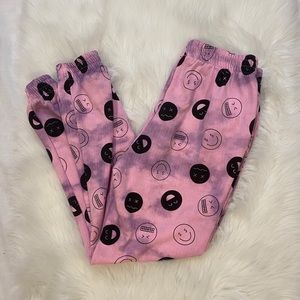 Adika smiley sweatpants